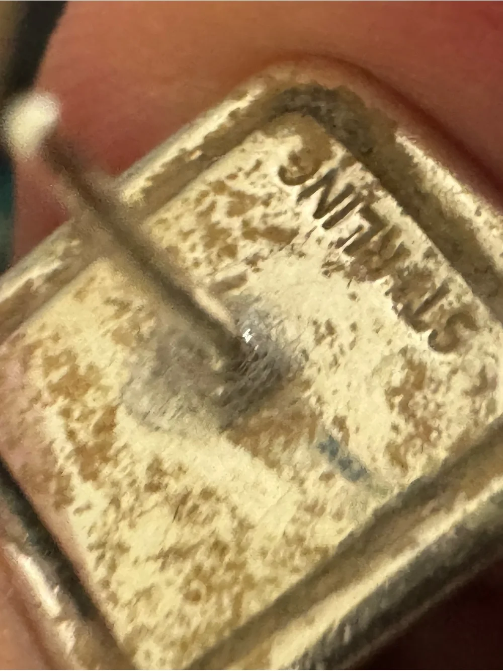N/A square stud